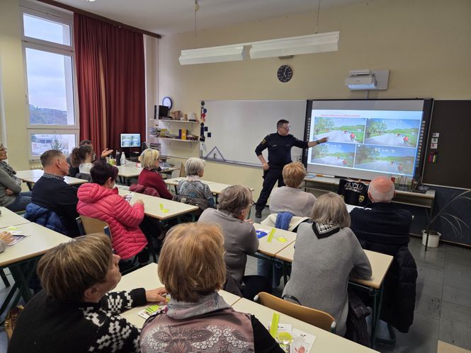 Predavanje o cestnoprometnih predpisih