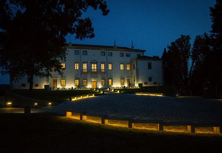 15101849051_d00e32c5f9_z.jpg
